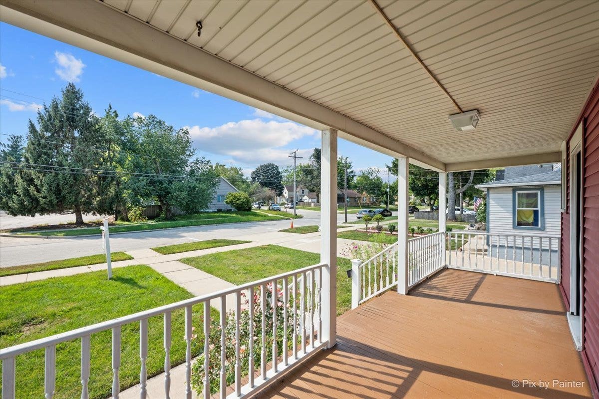 468 Locust Street, Elgin, IL 60123 468 Locust Street, Elgin, IL 60123