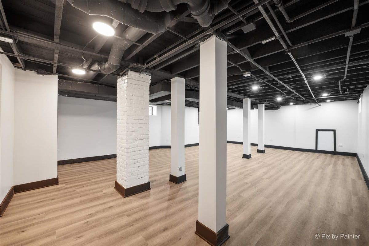 468 Locust Street, Elgin, IL 60123 468 Locust Street, Elgin, IL 60123