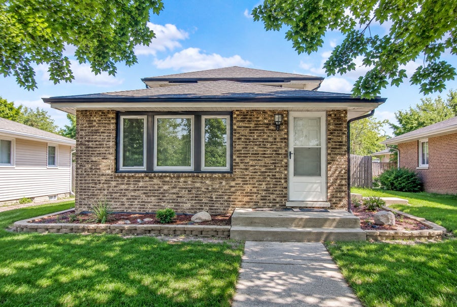 Property photo for 18107 Kostner Avenue, Country Club Hills, IL