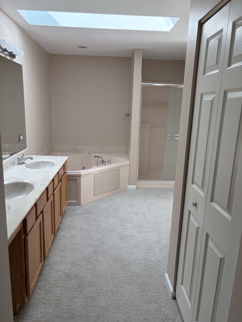 573 Crooked Stick Court, Vernon Hills, IL 60061