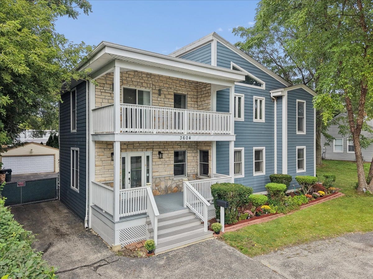 3604 Meadow Lane, Glenview, IL 60025 3604 Meadow Lane, Glenview, IL 60025