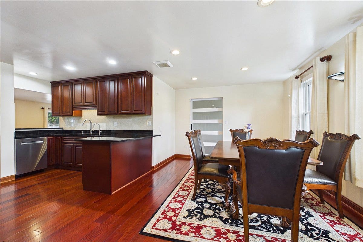 3604 Meadow Lane, Glenview, IL 60025 3604 Meadow Lane, Glenview, IL 60025