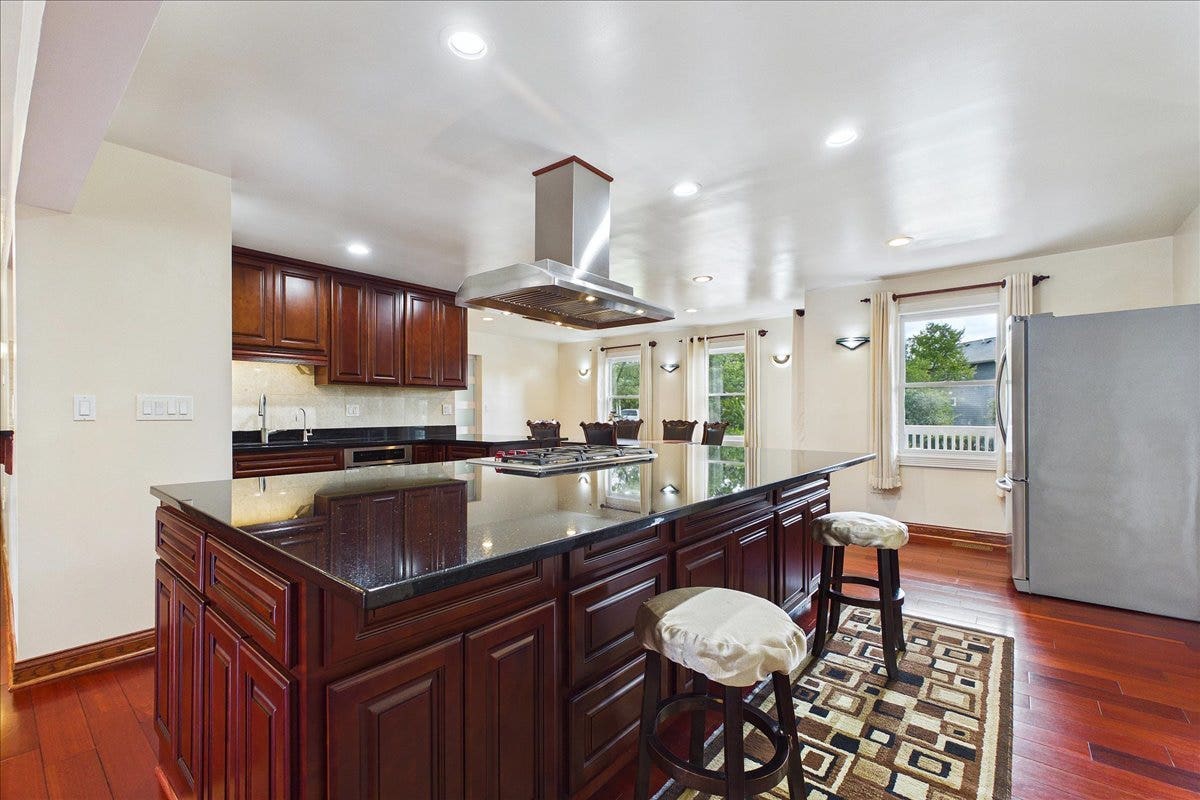 3604 Meadow Lane, Glenview, IL 60025 3604 Meadow Lane, Glenview, IL 60025