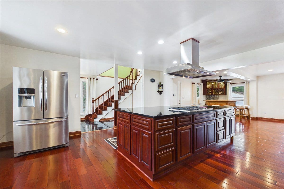 3604 Meadow Lane, Glenview, IL 60025 3604 Meadow Lane, Glenview, IL 60025
