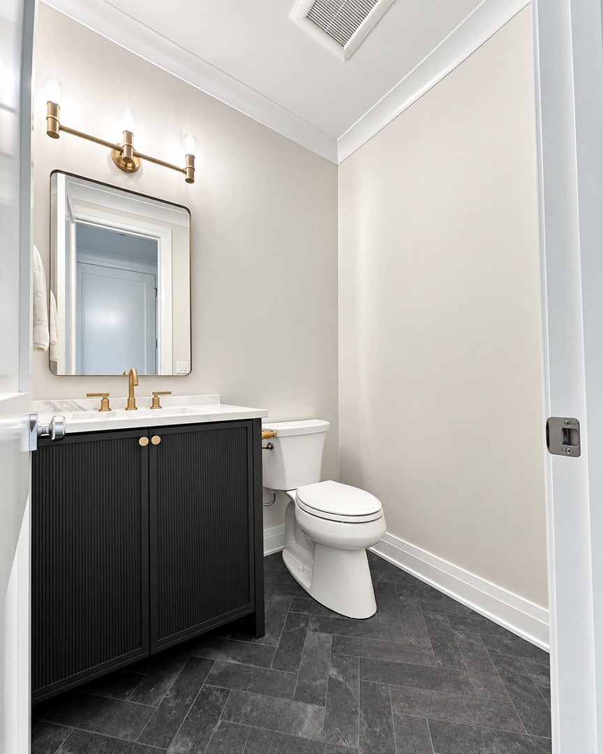 1834 N Hudson Avenue, #2, Chicago, IL 60614 1834 N Hudson Avenue, #2, Chicago, IL 60614