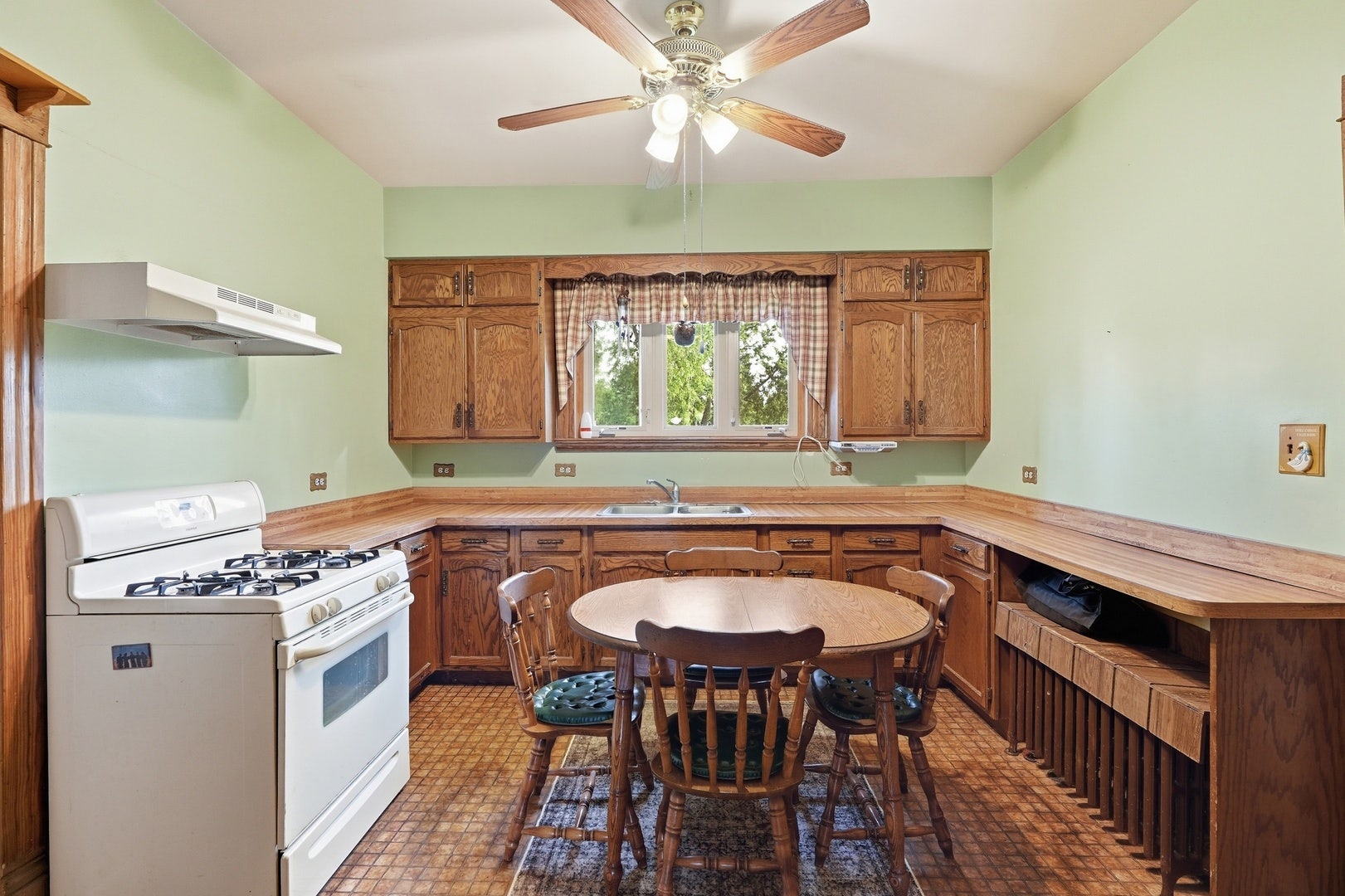 3446 Florence Avenue, Steger, IL 60475