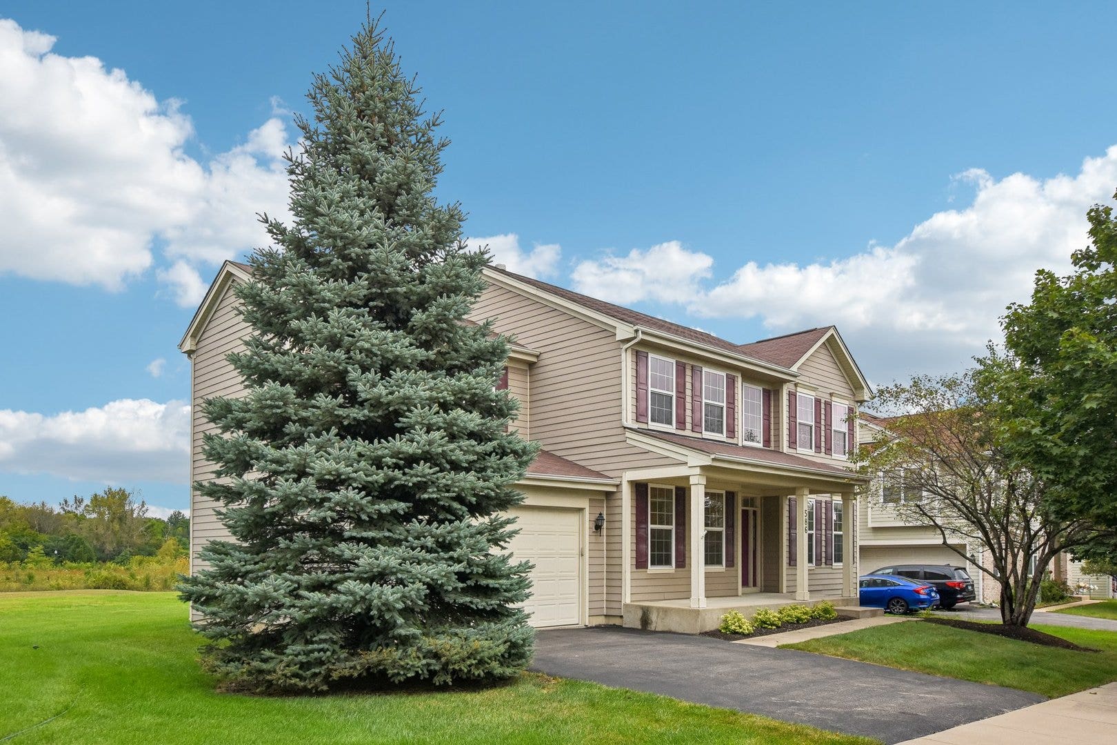 586 WEXFORD Drive, Elgin, IL 60124 586 WEXFORD Drive, Elgin, IL 60124