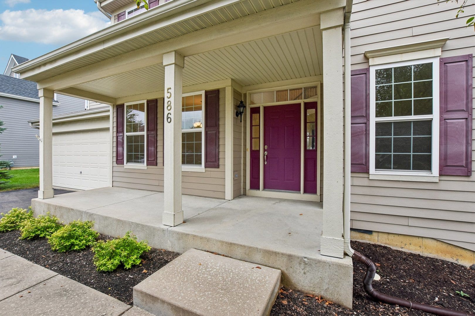 586 WEXFORD Drive, Elgin, IL 60124 586 WEXFORD Drive, Elgin, IL 60124