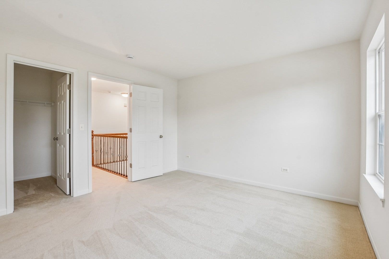 586 WEXFORD Drive, Elgin, IL 60124 586 WEXFORD Drive, Elgin, IL 60124