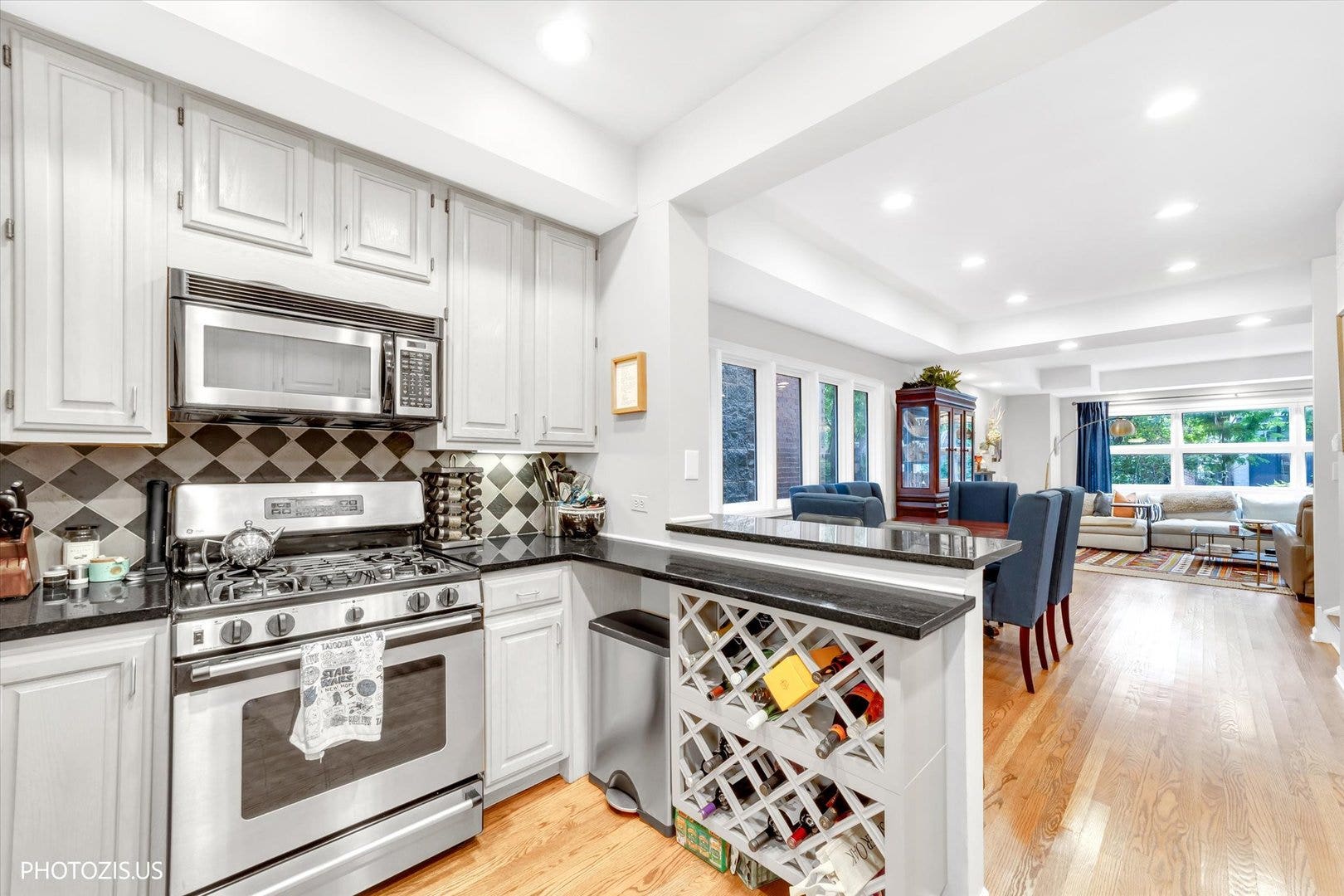 1647 N Winchester Avenue, #A, Chicago, IL 60622