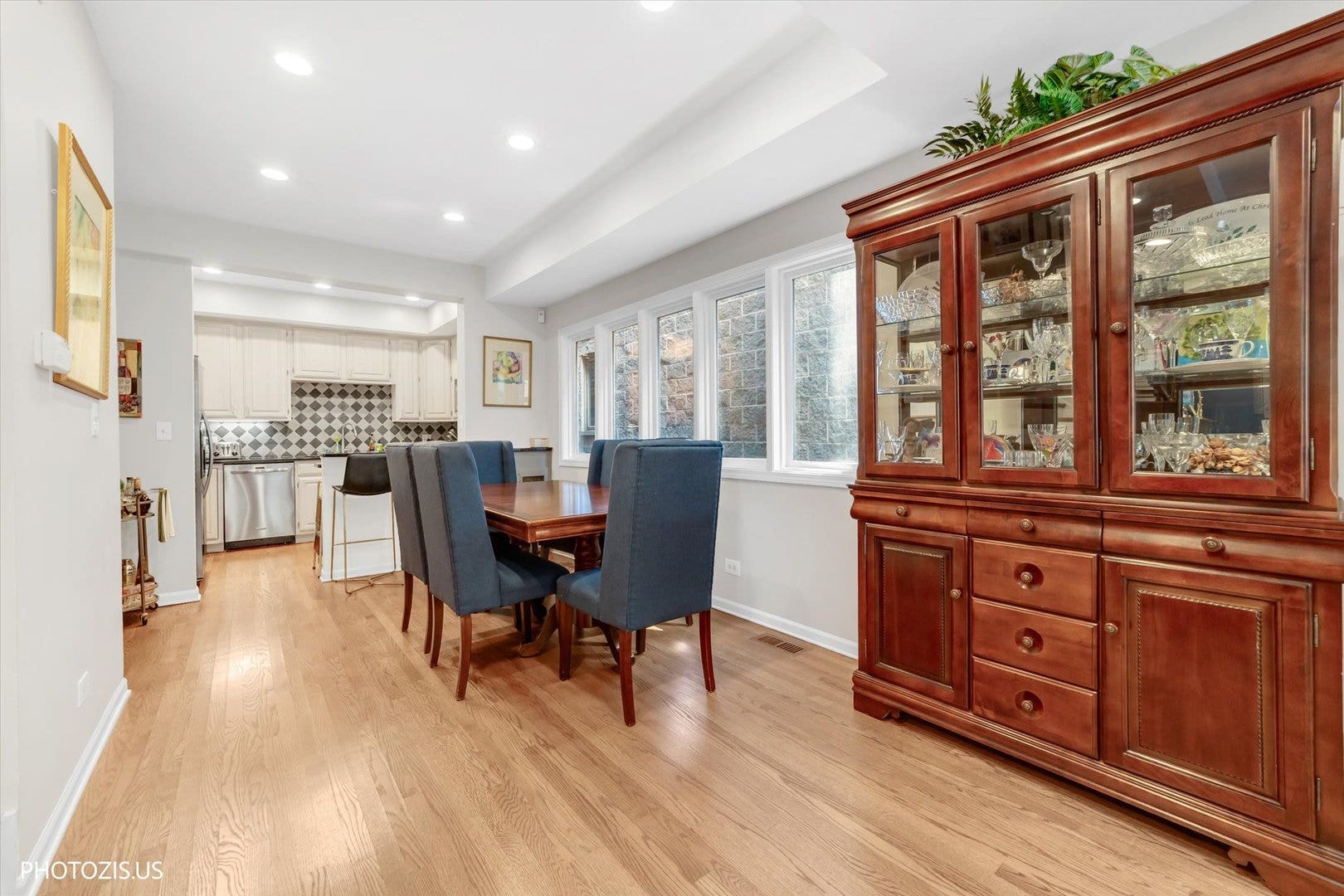 1647 N Winchester Avenue, #A, Chicago, IL 60622