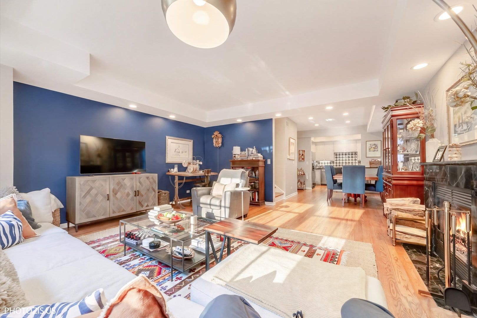 1647 N Winchester Avenue, #A, Chicago, IL 60622