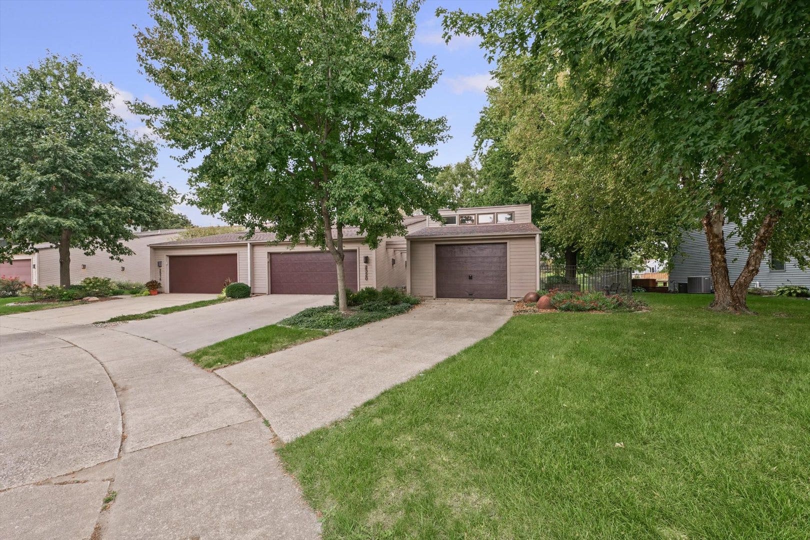2320 Briar Hill Drive, #0, Champaign, IL 61822 2320 Briar Hill Drive, #0, Champaign, IL 61822