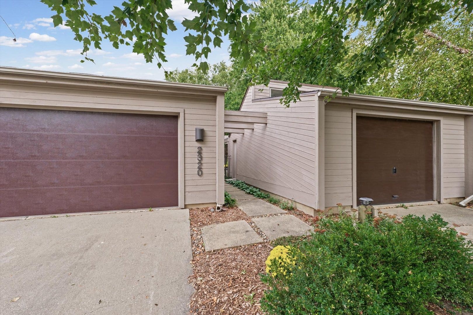 2320 Briar Hill Drive, #0, Champaign, IL 61822 2320 Briar Hill Drive, #0, Champaign, IL 61822