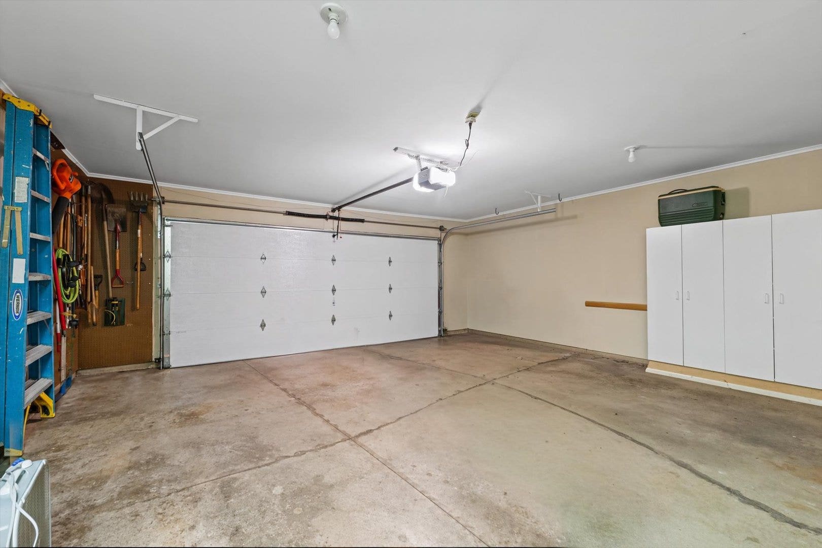 2320 Briar Hill Drive, #0, Champaign, IL 61822 2320 Briar Hill Drive, #0, Champaign, IL 61822