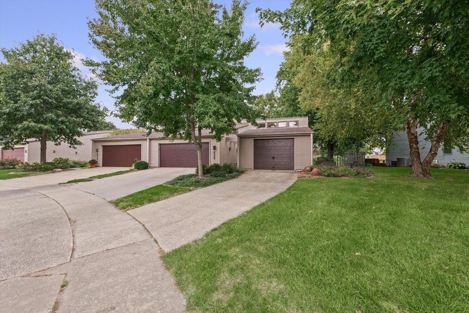 2320 Briar Hill Drive, #0, Champaign, IL 61822 2320 Briar Hill Drive, #0, Champaign, IL 61822