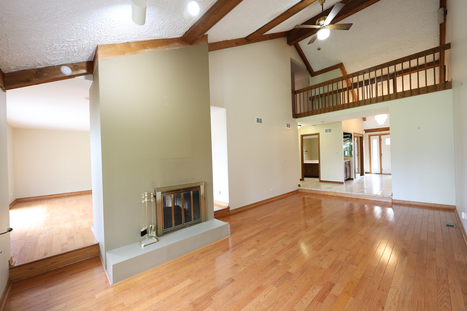 8315 Helen Court, Downers Grove, IL 60516 8315 Helen Court, Downers Grove, IL 60516