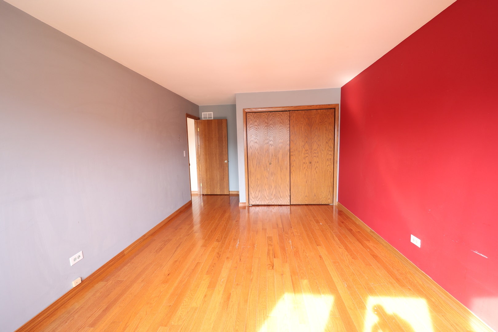8315 Helen Court, Downers Grove, IL 60516 8315 Helen Court, Downers Grove, IL 60516