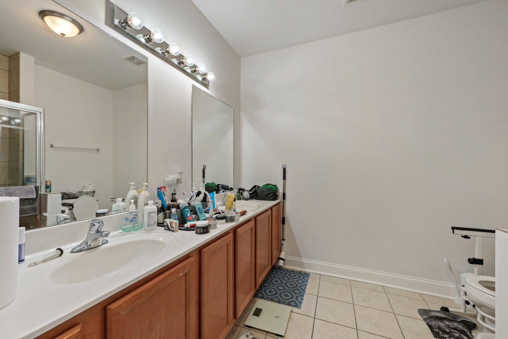 15524 S Cicero Avenue, Oak Forest, IL 60452 15524 S Cicero Avenue, Oak Forest, IL 60452