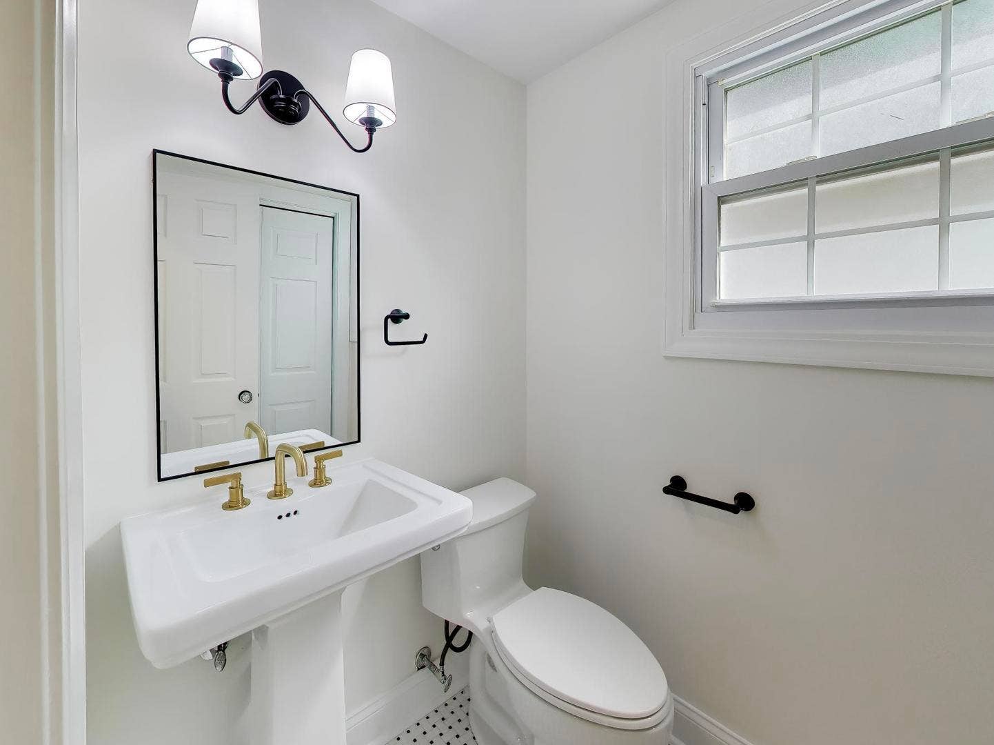 310 S Delphia Avenue, Park Ridge, IL 60068 310 S Delphia Avenue, Park Ridge, IL 60068