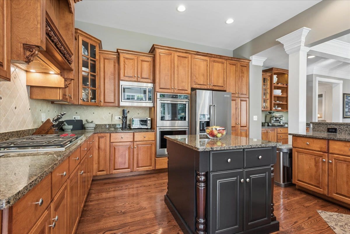 965 Sunflower Drive, Geneva, IL 60134