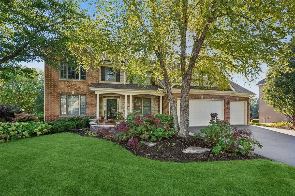 965 Sunflower Drive, Geneva, IL 60134