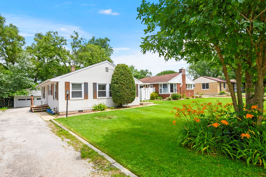 Property photo for 11132 Parker Street, Mokena, IL