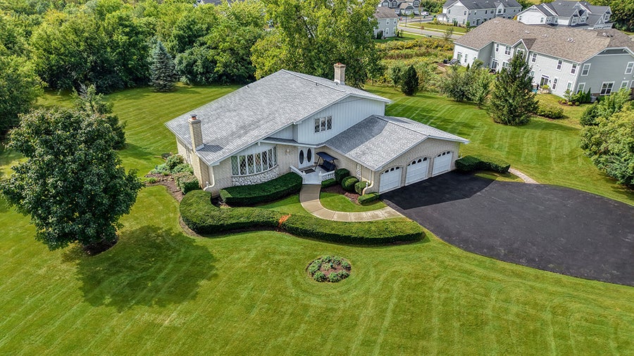 Property photo for 15433 W 163rd Street, Homer Glen, IL