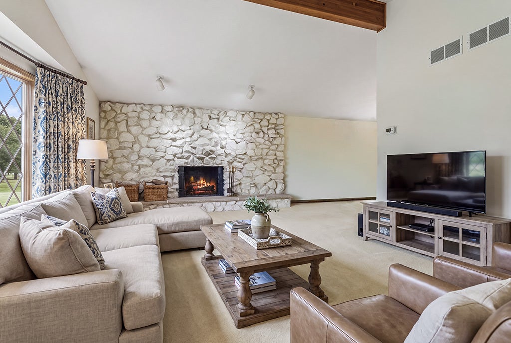 15433 W 163rd Street, Homer Glen, IL 60491