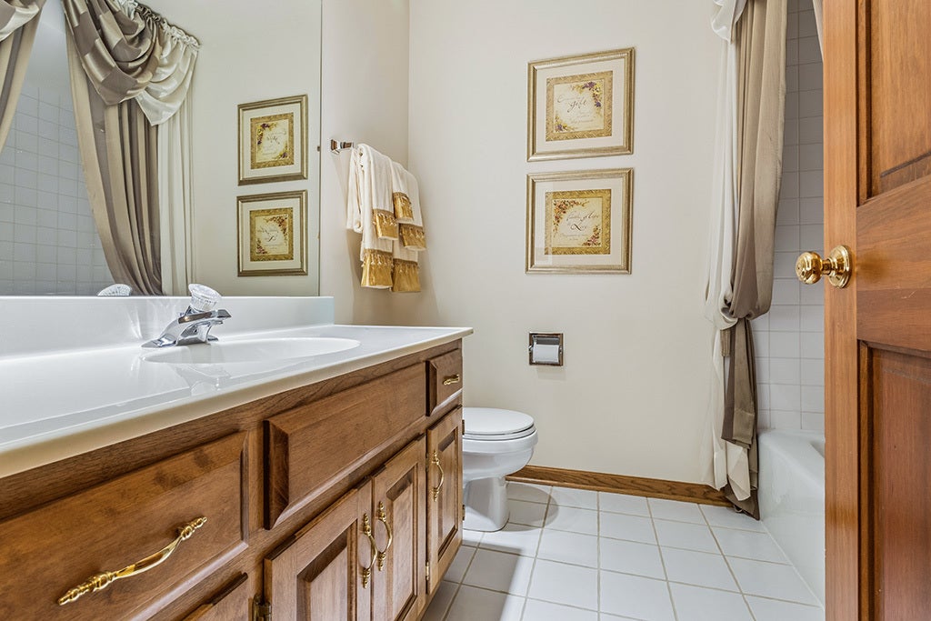 15433 W 163rd Street, Homer Glen, IL 60491