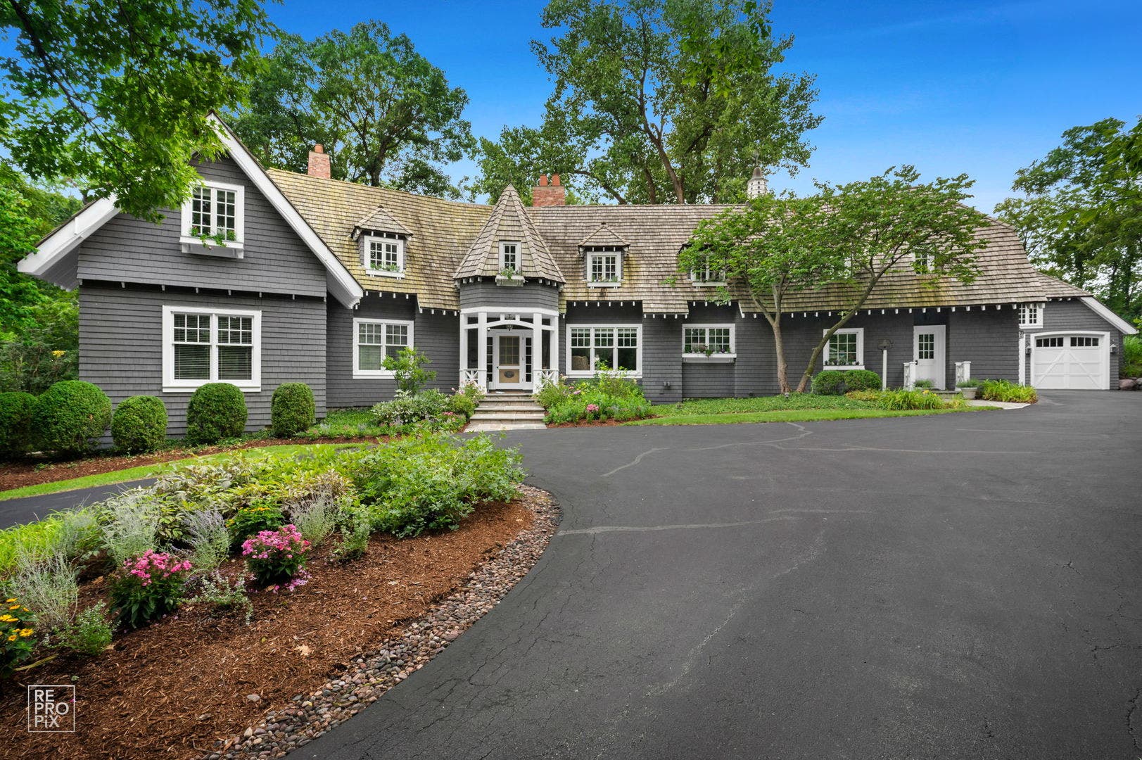 3404 ADAMS Road, Oak Brook, IL 60523