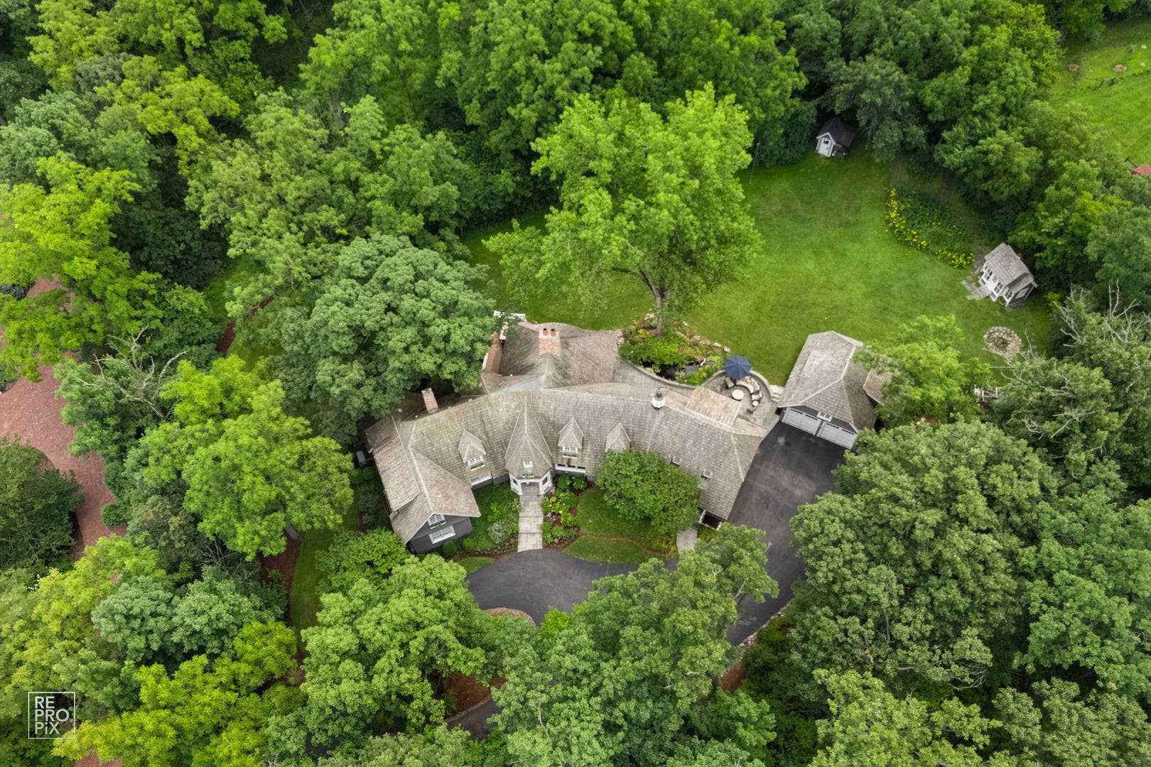 3404 ADAMS Road, Oak Brook, IL 60523