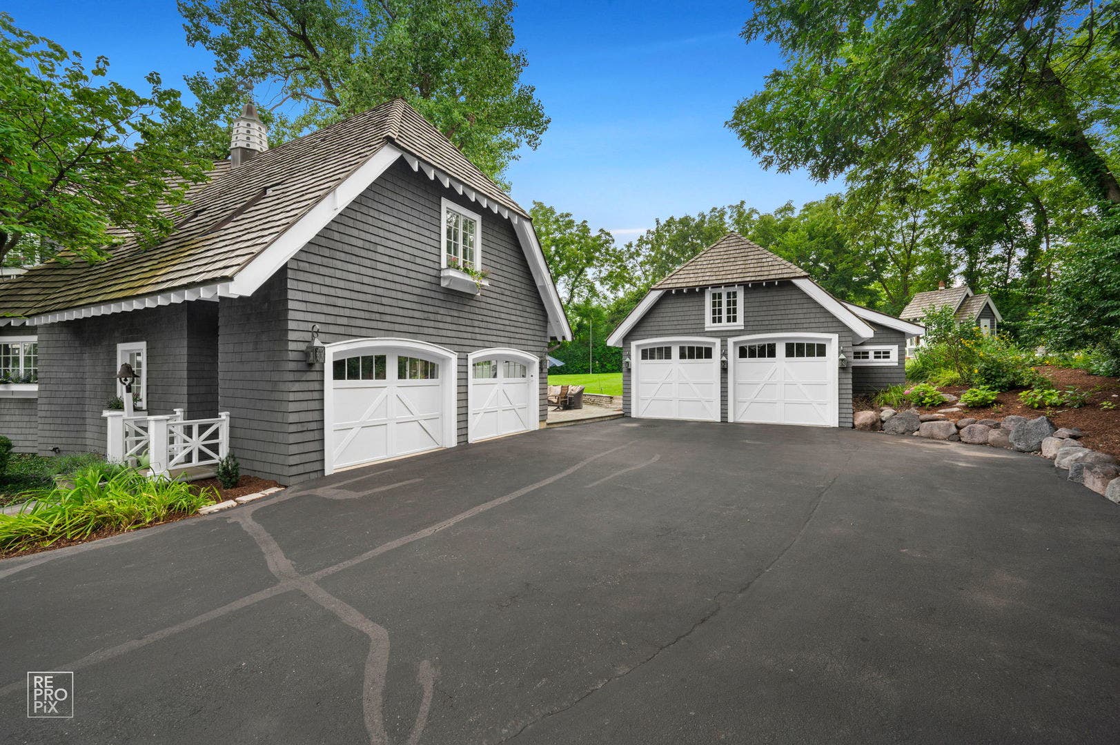 3404 ADAMS Road, Oak Brook, IL 60523