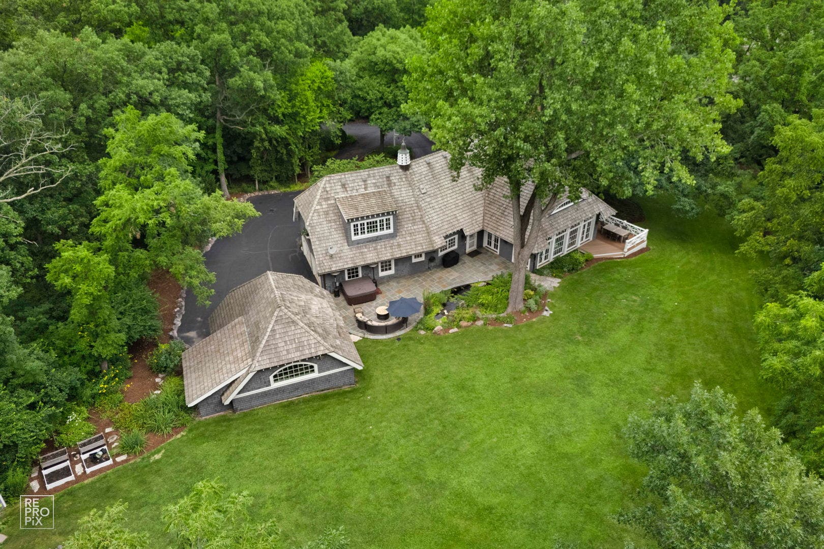 3404 ADAMS Road, Oak Brook, IL 60523