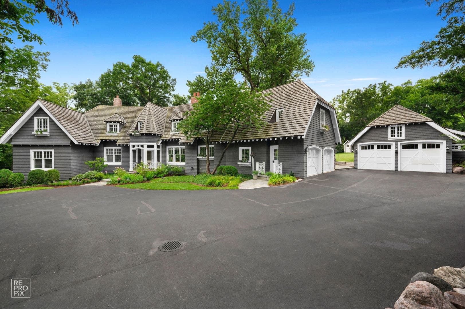 3404 ADAMS Road, Oak Brook, IL 60523