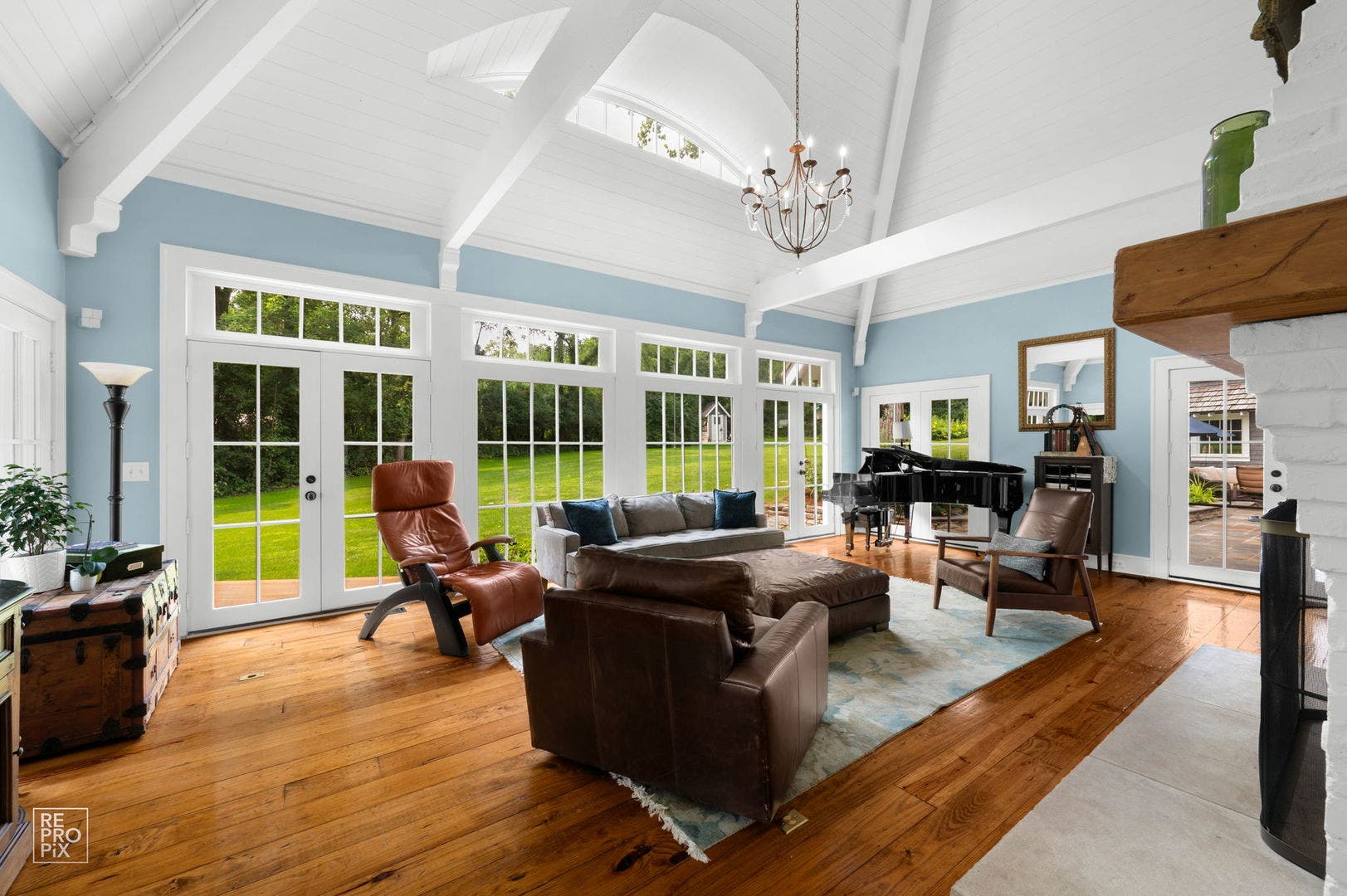 3404 ADAMS Road, Oak Brook, IL 60523