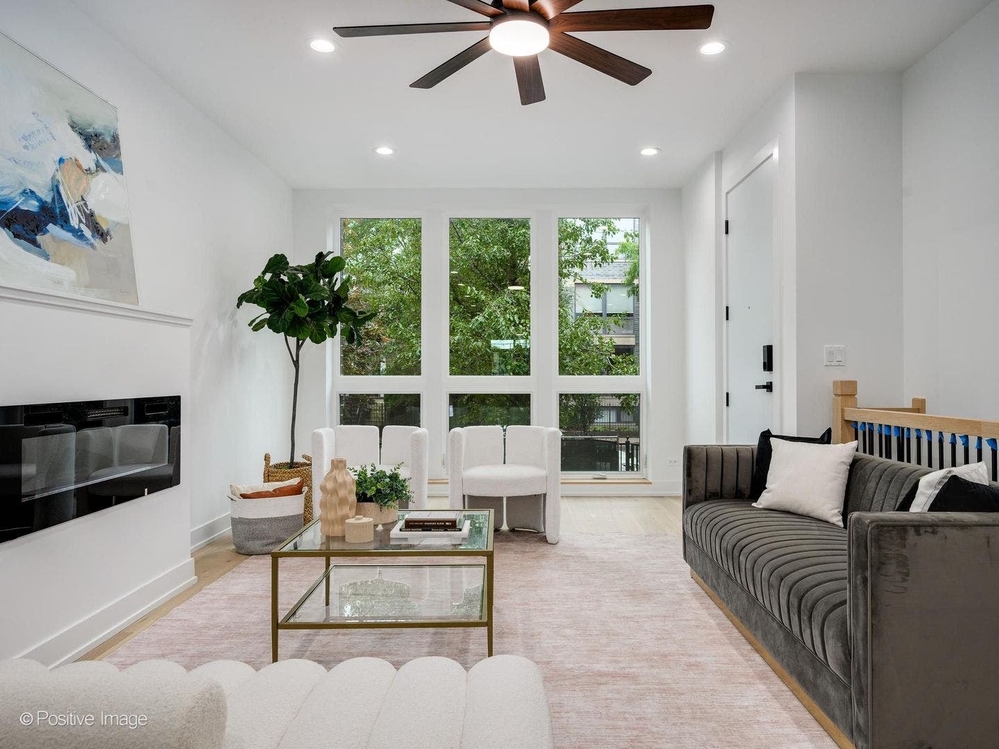 2847 N Damen Avenue, #1, Chicago, IL 60618