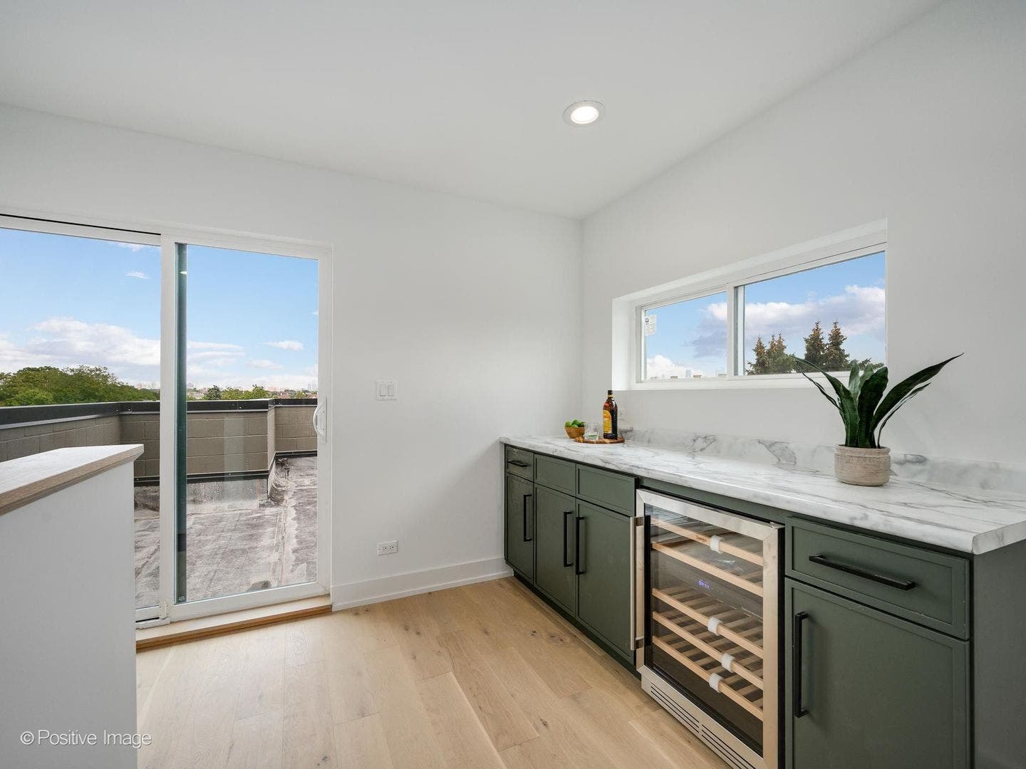 2847 N Damen Avenue, #3, Chicago, IL 60618
