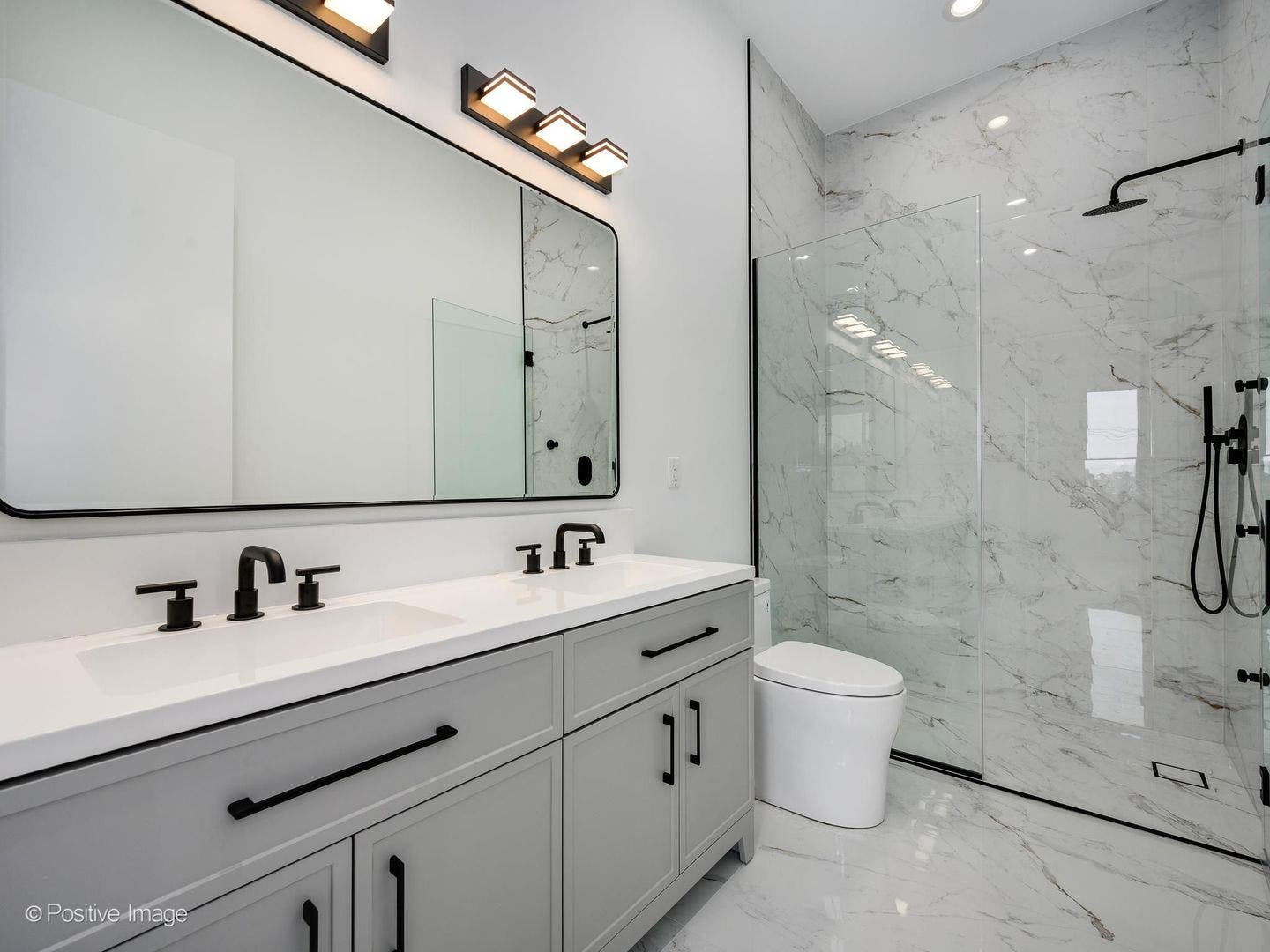 2847 N Damen Avenue, #3, Chicago, IL 60618