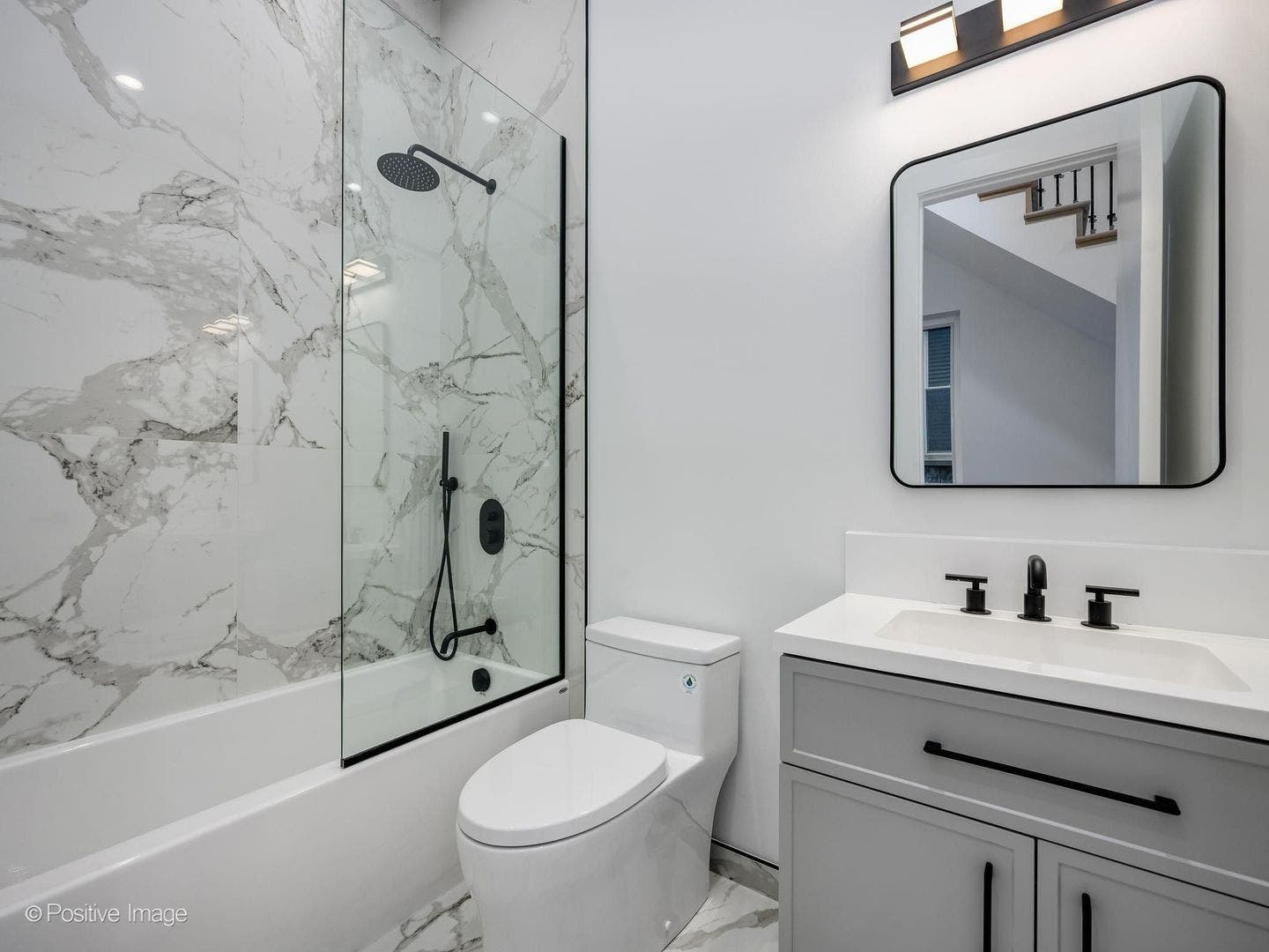 2847 N Damen Avenue, #3, Chicago, IL 60618