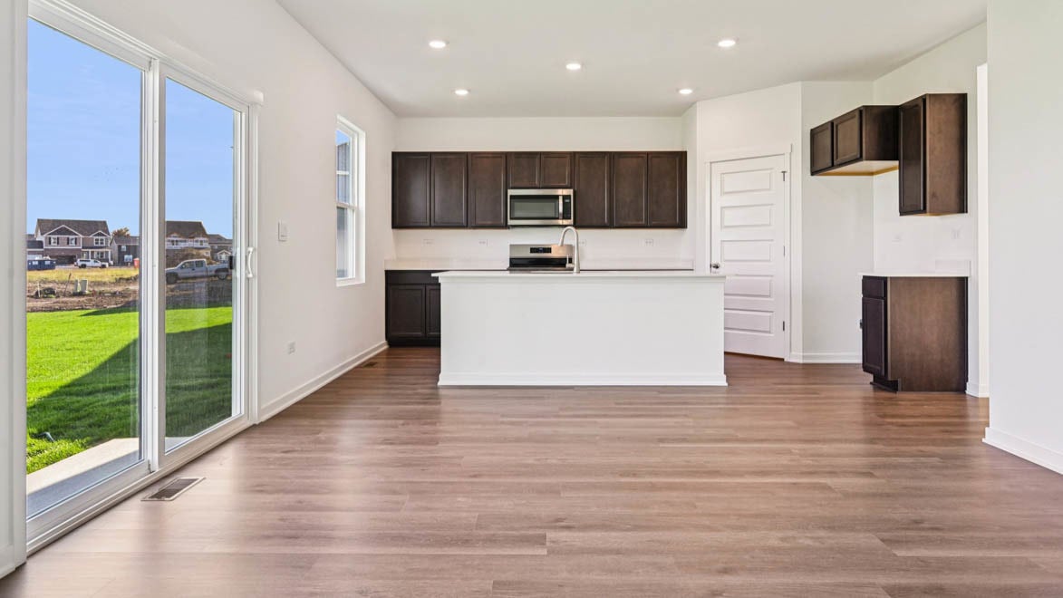 2901 Savana Drive, Joliet, IL 60435 2901 Savana Drive, Joliet, IL 60435