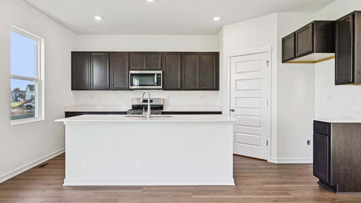2901 Savana Drive, Joliet, IL 60435 2901 Savana Drive, Joliet, IL 60435