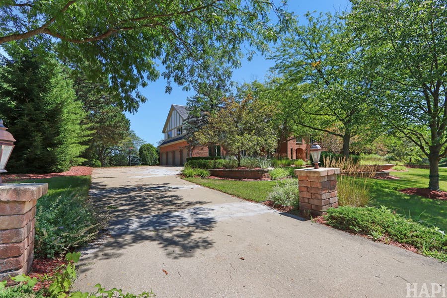 Property photo for 35 Revere Drive, South Barrington, IL