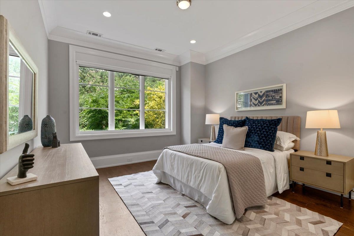 451 W Deming Place, Chicago, IL 60614