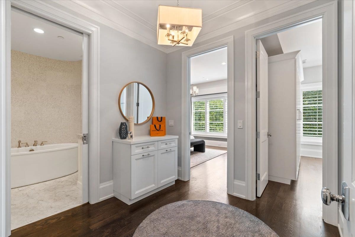 451 W Deming Place, Chicago, IL 60614