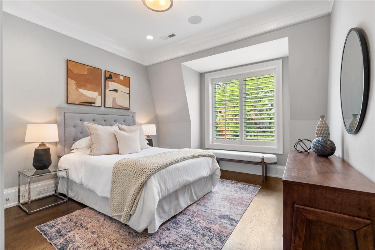 451 W Deming Place, Chicago, IL 60614