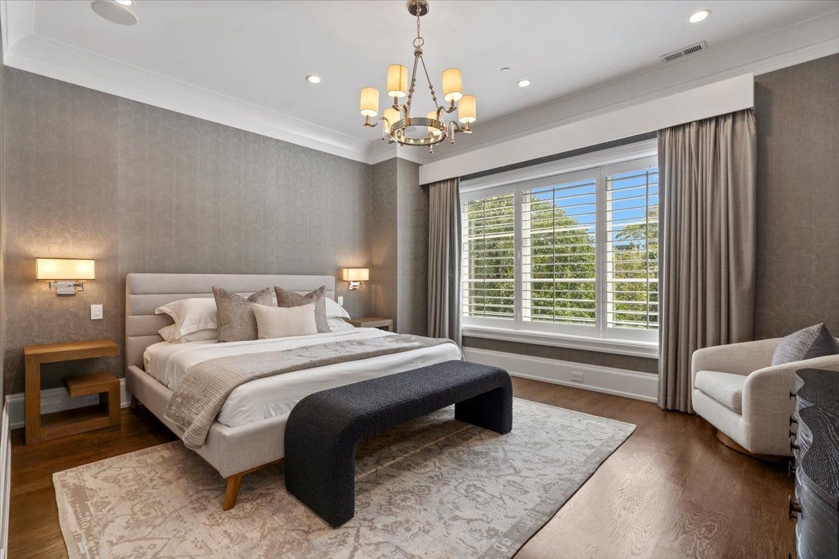 451 W Deming Place, Chicago, IL 60614