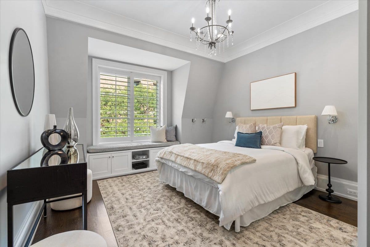 451 W Deming Place, Chicago, IL 60614