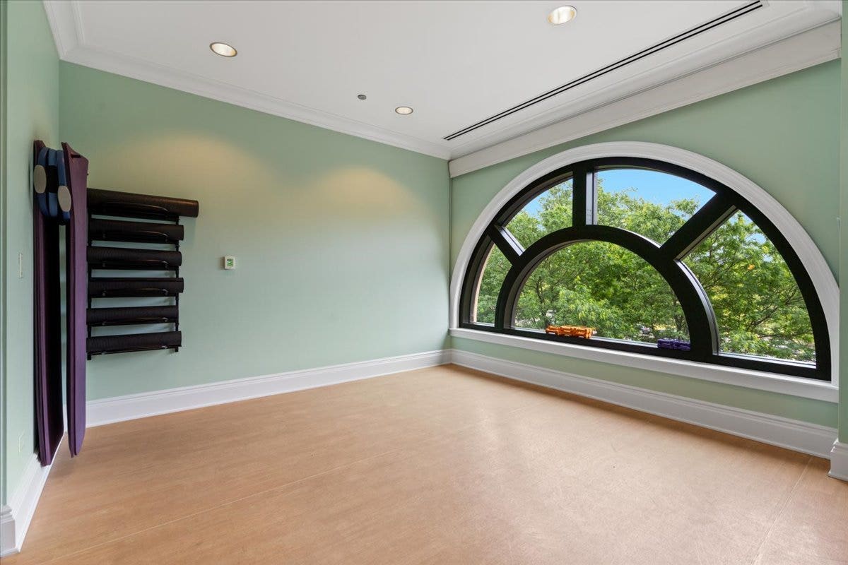 451 W Deming Place, Chicago, IL 60614