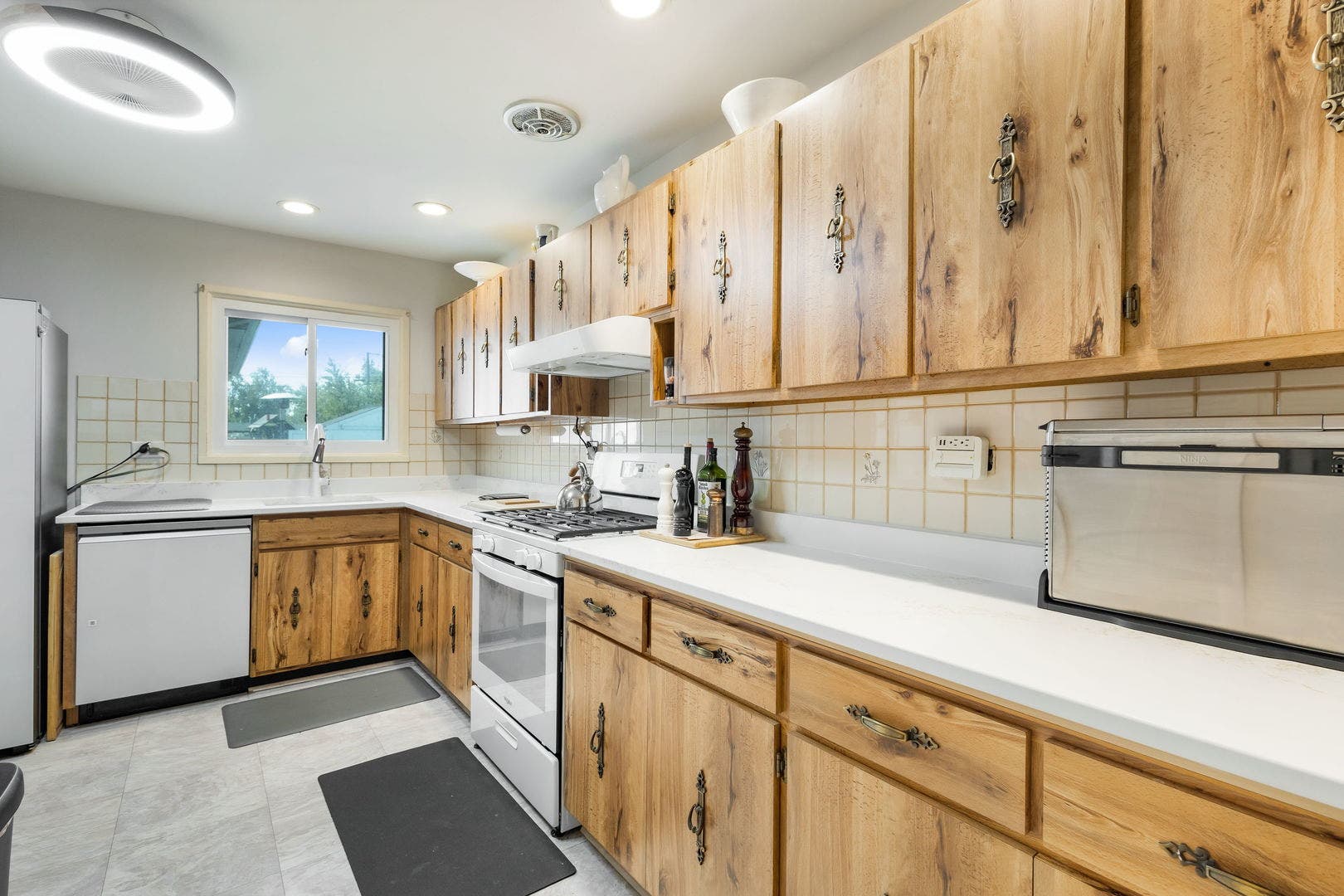 10145 Hyacinth Drive, Orland Park, IL 60462 10145 Hyacinth Drive, Orland Park, IL 60462